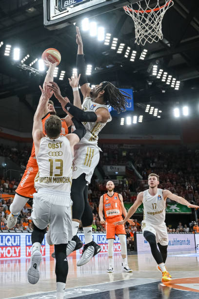 训练和交流 训练和交流